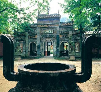 Lushan Temple.jpg